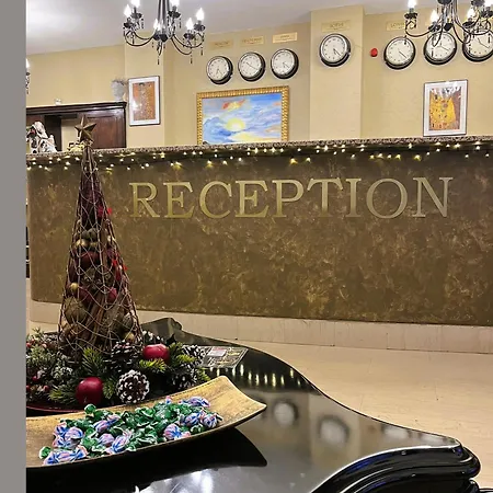 Vintage H&r St Anna Sofia