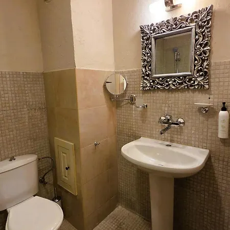 Vintage H&r St Anna Sofia