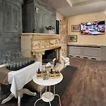 Vintage H&r St Anna Hotel