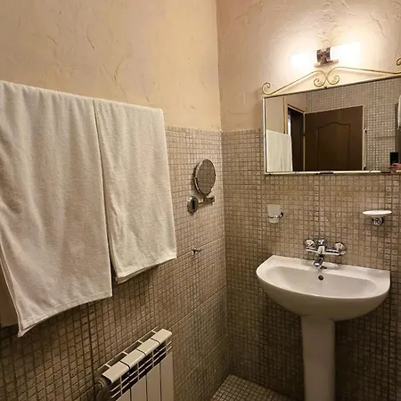 Vintage H&r St Anna 3* Sofia